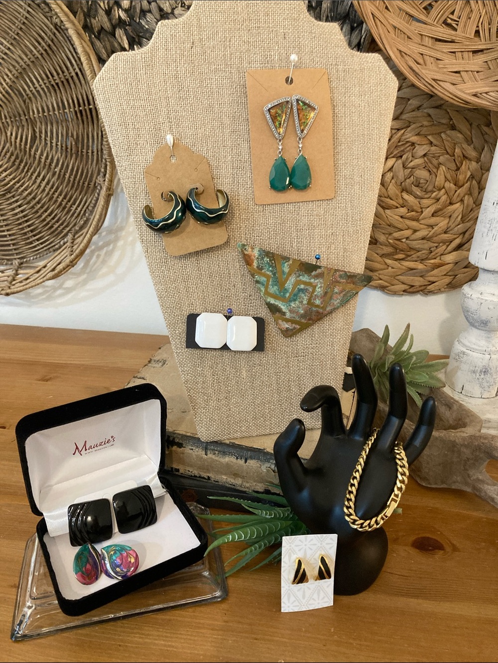 Vintage Avon/Monet 80’s jewelry bundle